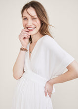 Load image into Gallery viewer, White Paradise